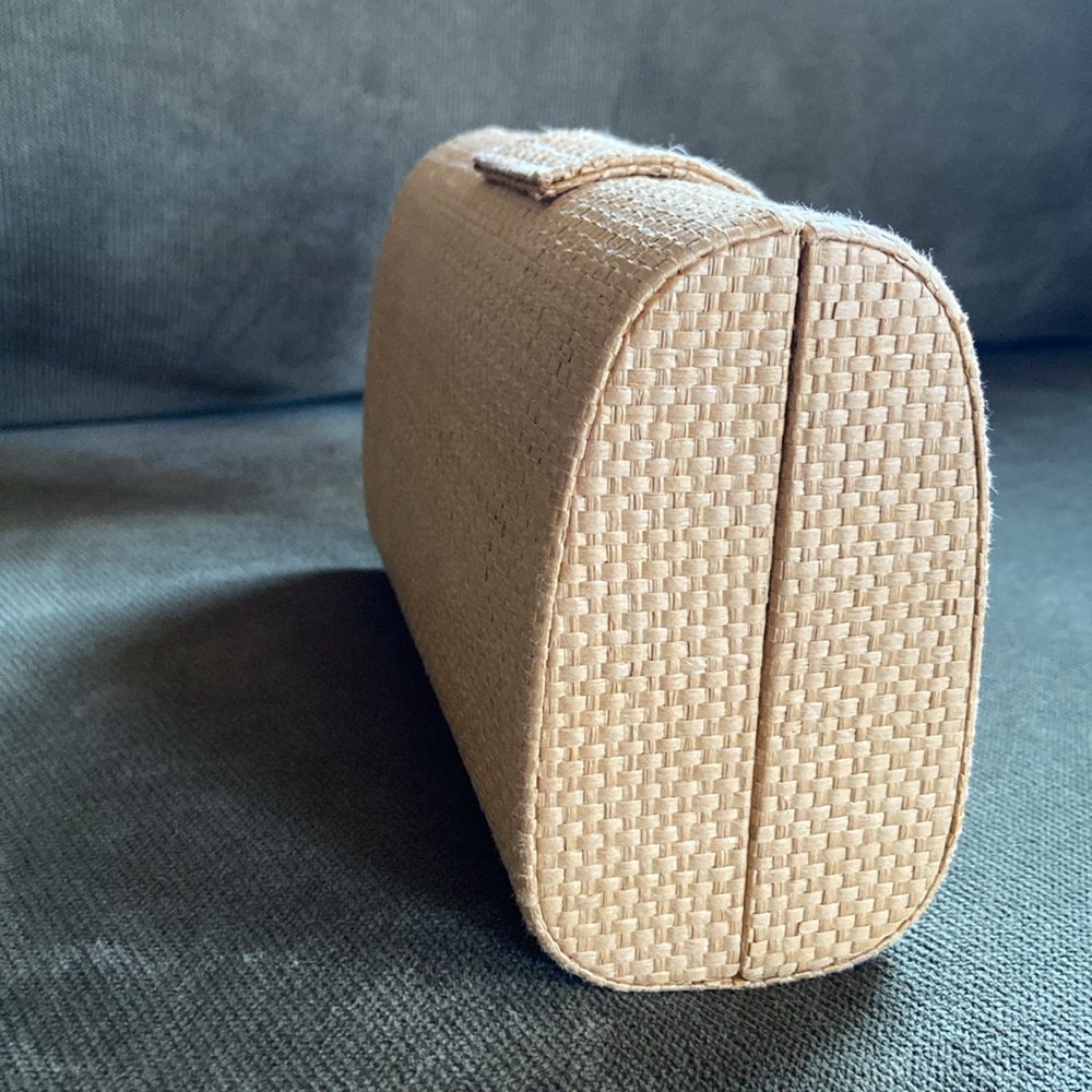 India Hicks x Crabtree & Evelyn Island Living Paper Straw Clutch Bag Minaudière - Picture 5 of 13